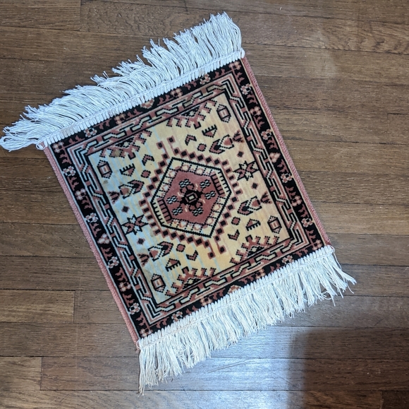 Table Rug Boho Mini Kilim Rug Oriental Rug - Picture 11 of 12